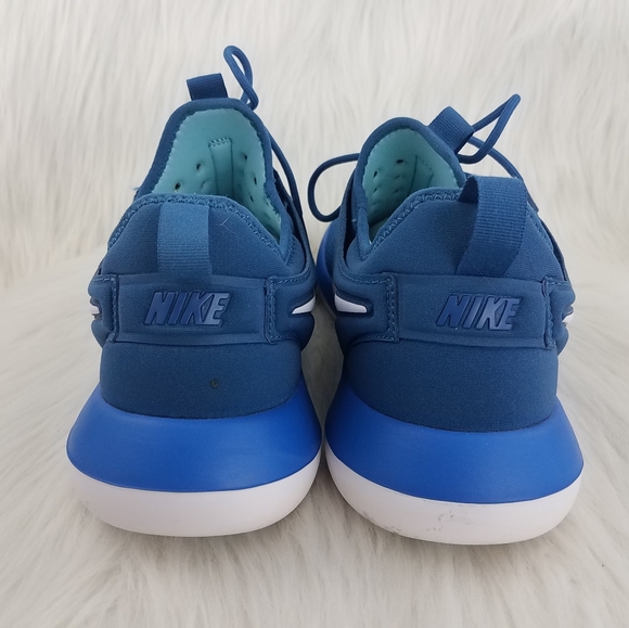 Nike Blue and White Athletic Shoes - Picture 3 of 8